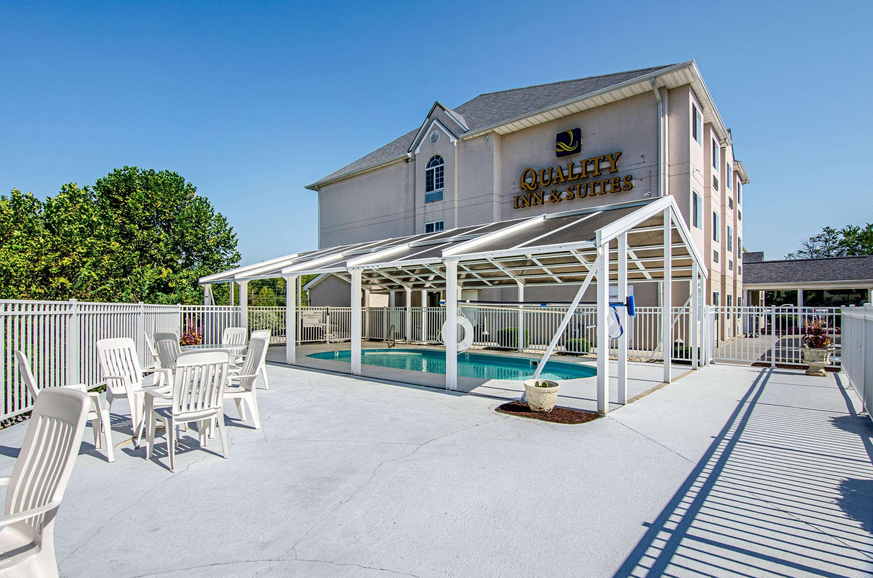 Quality Inn & Suites I-81 Exit 7 Bristol Exterior foto